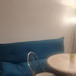 En