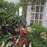 En